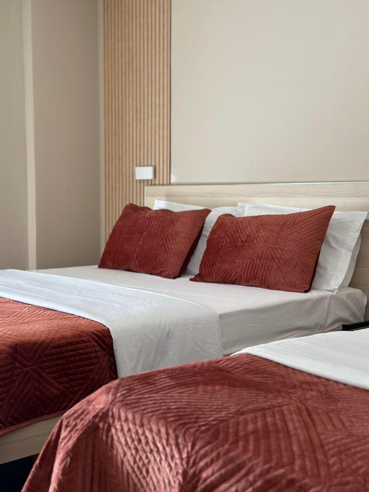 Hotel Nais Beach Durrës Eksteriør billede